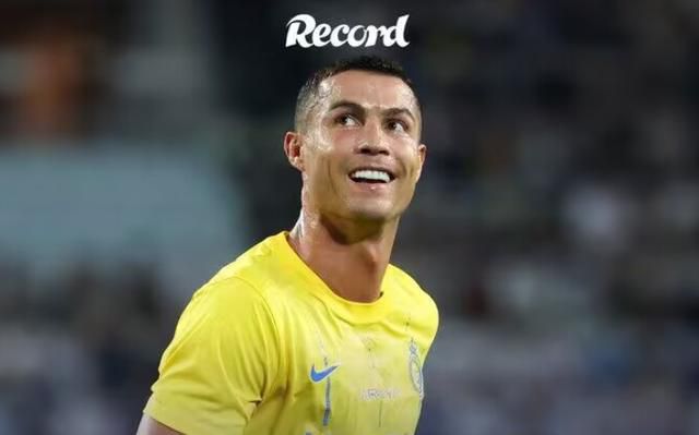 国际米兰本轮之前客场战绩居积分榜第1位，进球18个，失球2个。